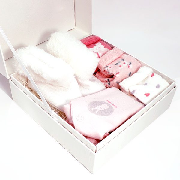Warm little feet – image 12