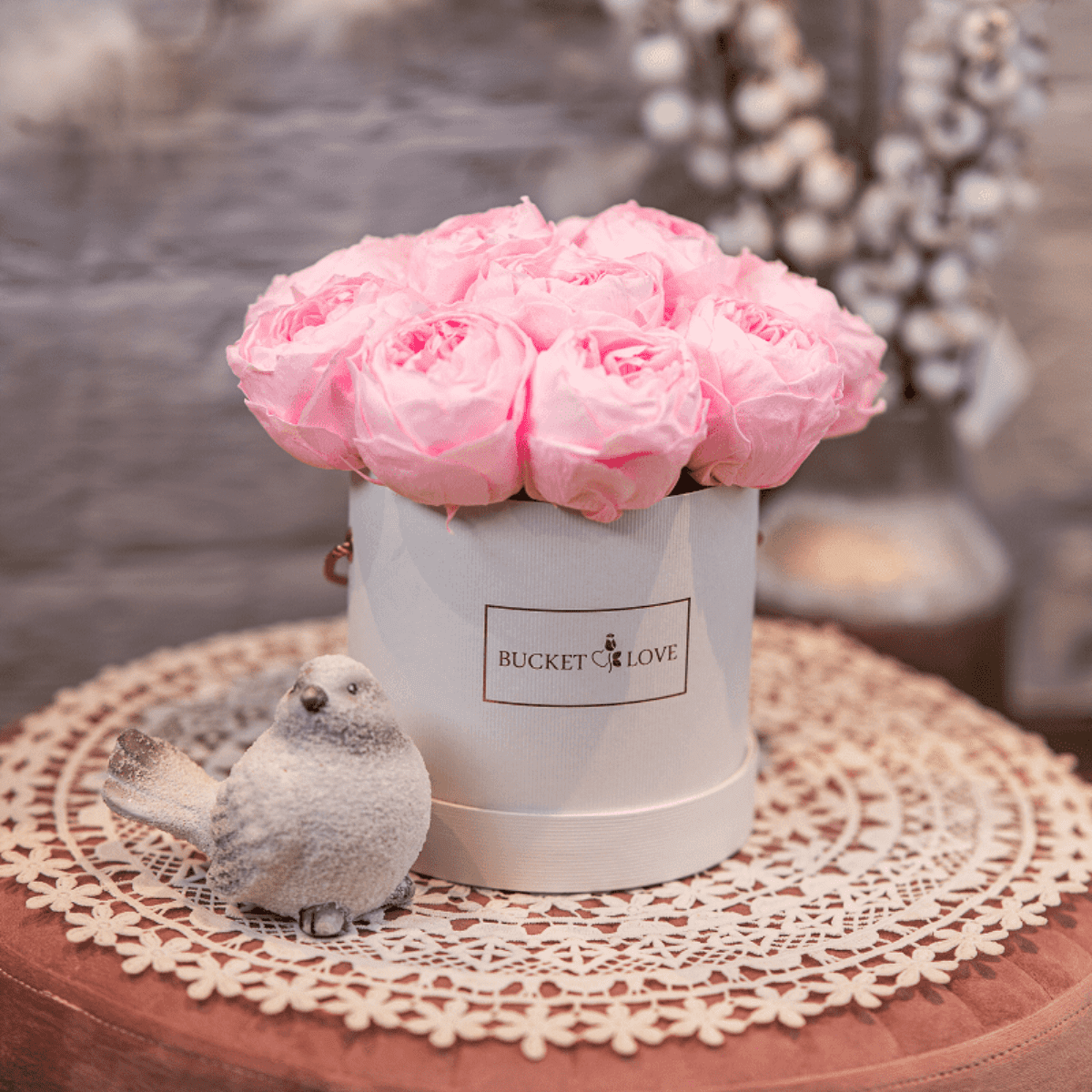 White and pink roses